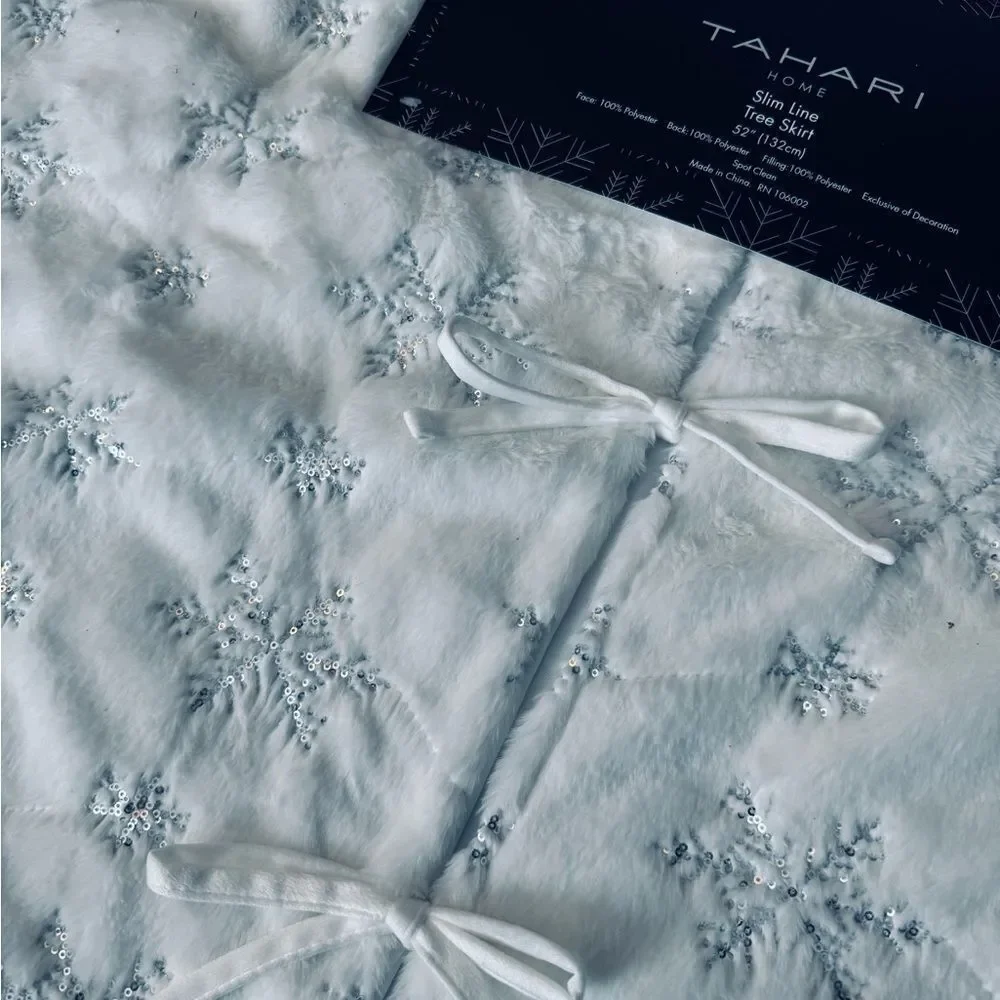 Tahari White Faux Fur Silver Sequin Holiday Christmas Tree Skirt